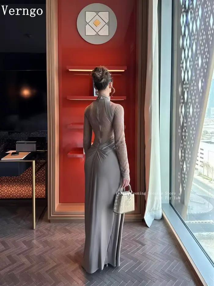 Verngo – robe de soirée élégante en crêpe gris