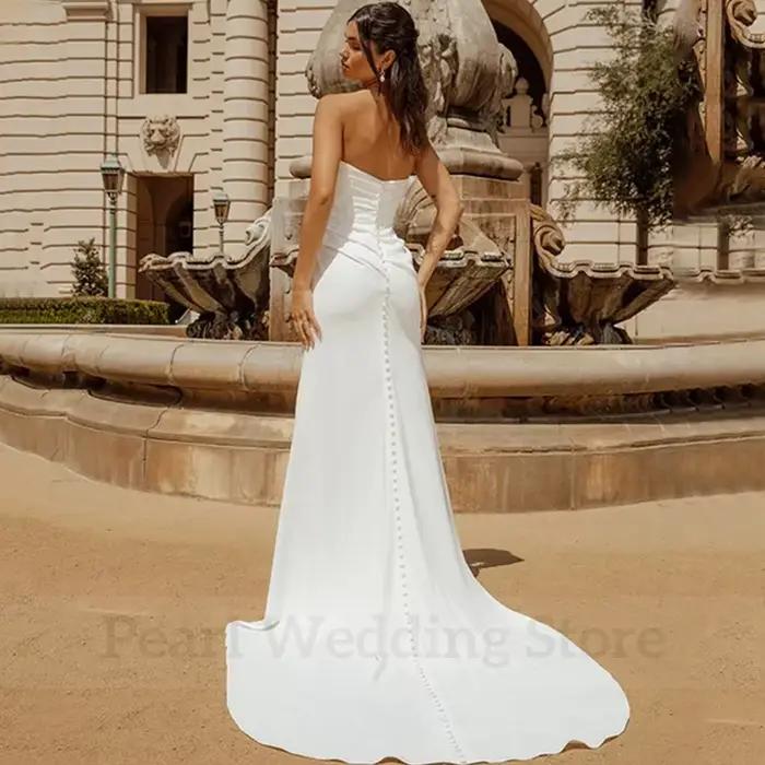 Robe de mariée fourreau plissée Simple