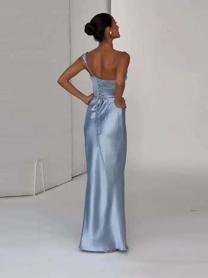 Robe de soirée longue asymétrique en satin pour femme