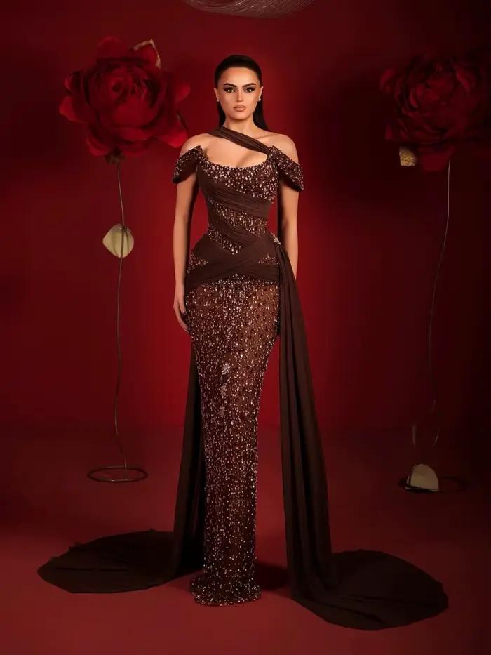 Robe longue élégante marron