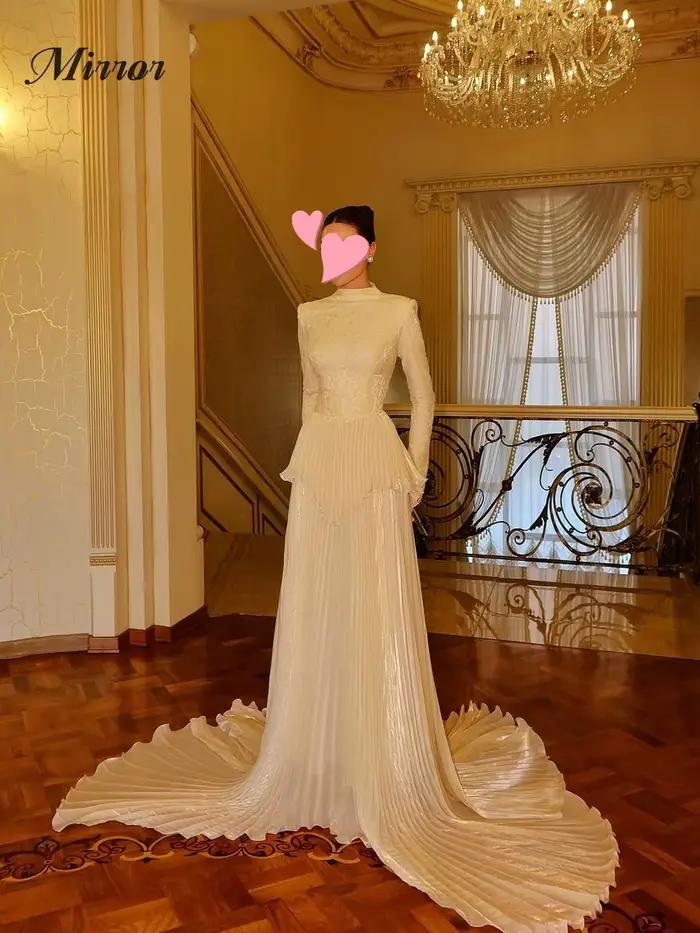 Robe de soirée élégante vintage en dentelle champagne à volants