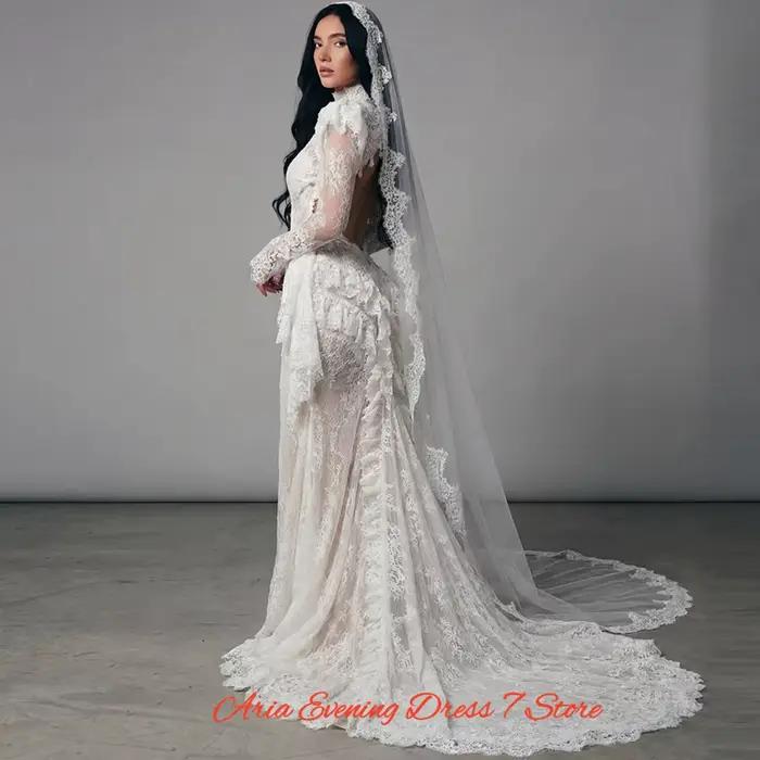 Robe de soirée élégante en dentelle blanche