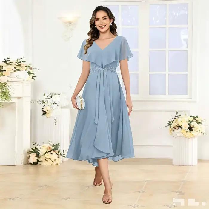 Robes de soirée formelles en dentelle à col en V et manches flottantes pour la mère de la mariée