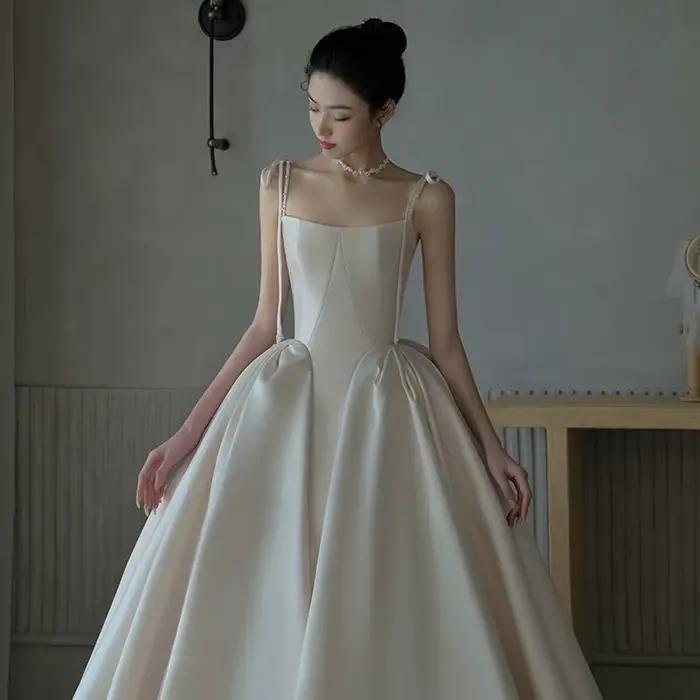 Robe de mariée en soie à bretelles simples, robe française de Style Court, voile principal de mariag