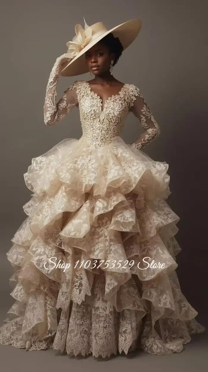 Robe de mariée vintage en dentelle couleur champagne clair, personnalisée, à manches longues et vola