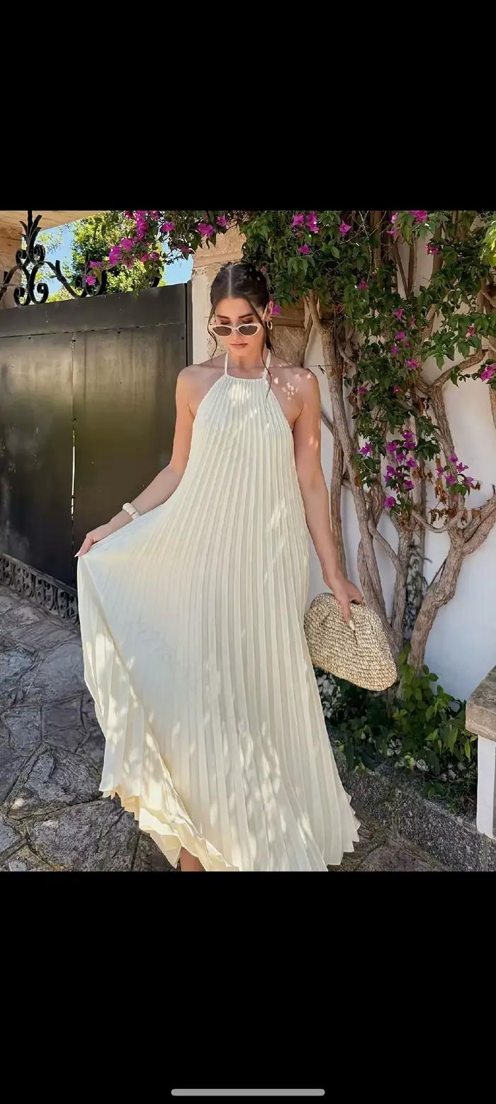 Robe longue d'été sexy dos nu style vacances à la plage en mousseline de soie couleur unie avec jupe