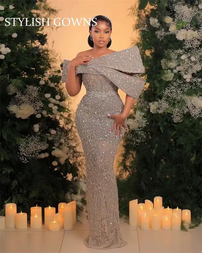 Robe de soirée classique pour femmes, épaules dénudées, sirène, sans manches, longueur au sol, haute