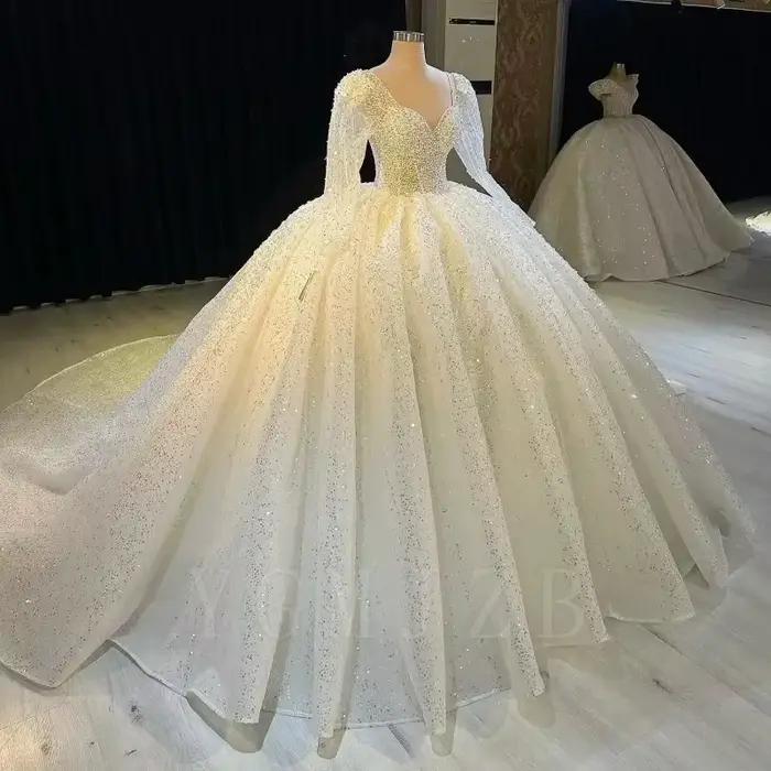 Robes de mariée scintillantes de luxe, ornées de perles et de dentelle, col cœur, manches longues, r