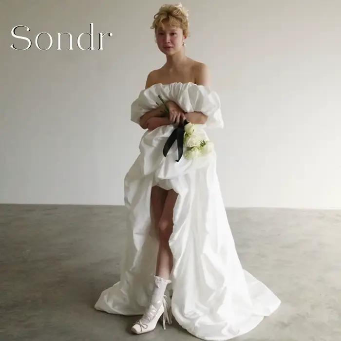 Robes de mariée japonaises modernes Sondr personnalisées, style hi-lo, pour femmes, col bateau, plis