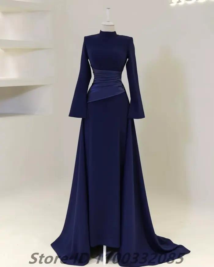 Robe de soirée bordeaux à col haut