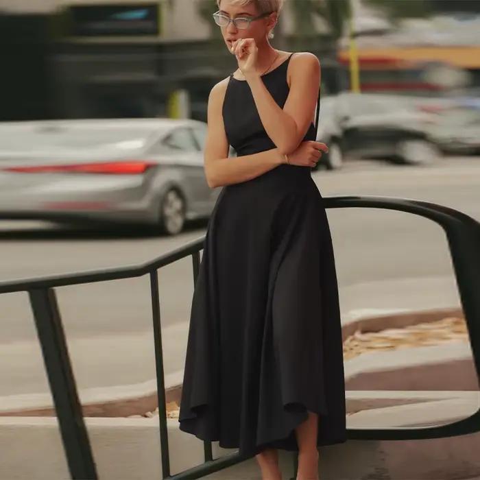 Robe midi noire pour femme