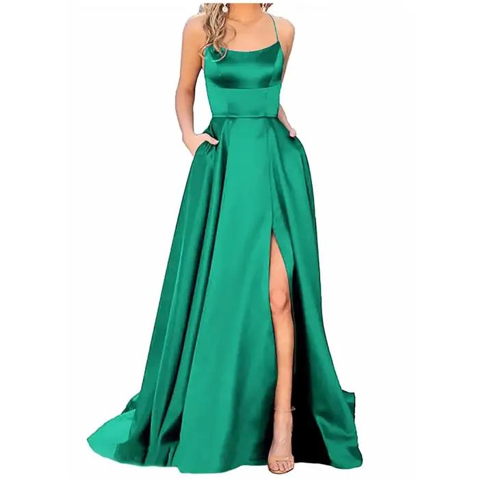 Robe de demoiselle d'honneur bleu marine pour mariages