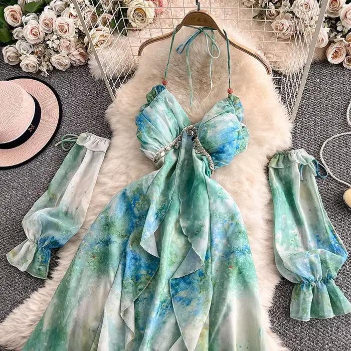 Robe en mousseline de soie gris sans manches pour femmes avec col en V et imprimé champignons à offrir pour été plage et soirées