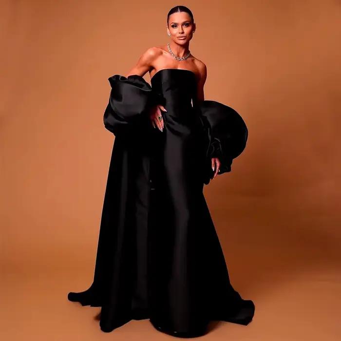 Robes de soirée en satin noir pour femmes