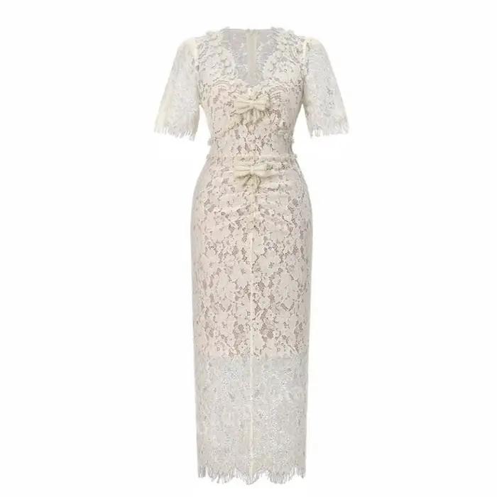 Robe de soirée de mariage personnalisée et raffinée pour banquet