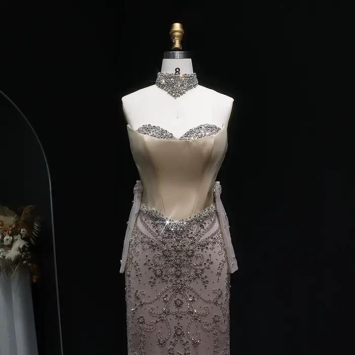 Sharon Said luxe dubaï Champagne sirène robe de soirée avec tour de cou et gants pour les femmes