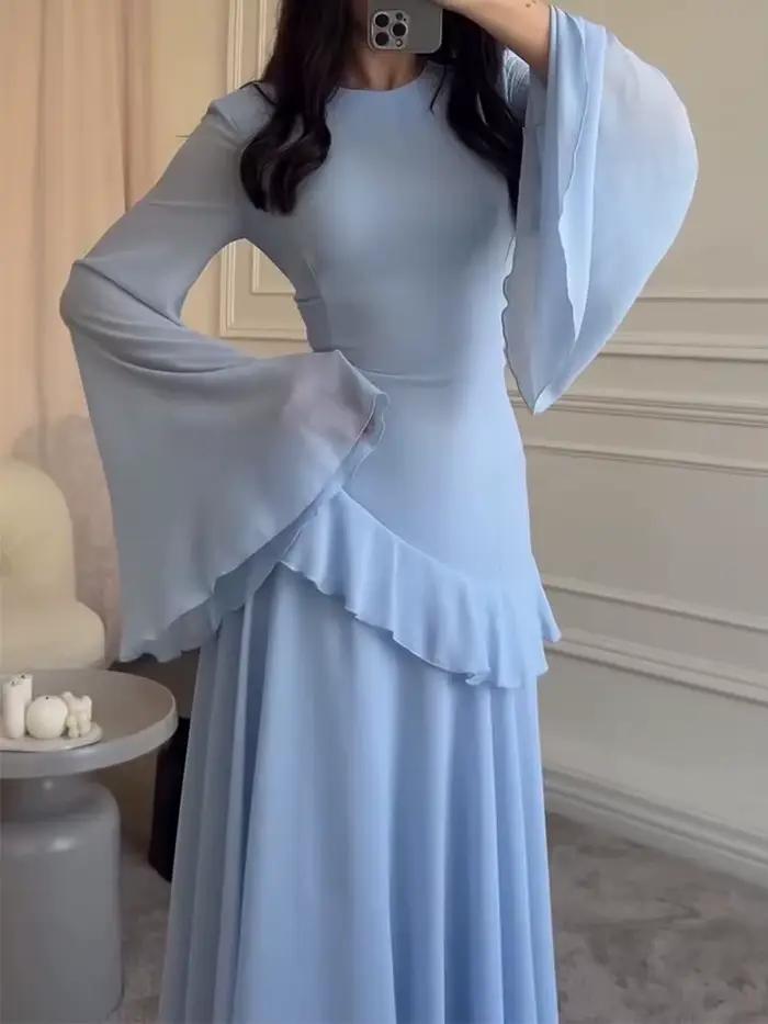 Robe longue élégante bleue en mousseline de soie à volants pour femme