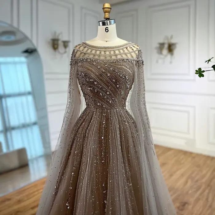 Robe de soirée de luxe caramel avec Cape