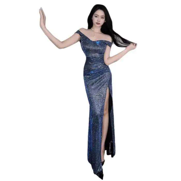 Robe de soirée bleue, asymétrique épaule dénudée