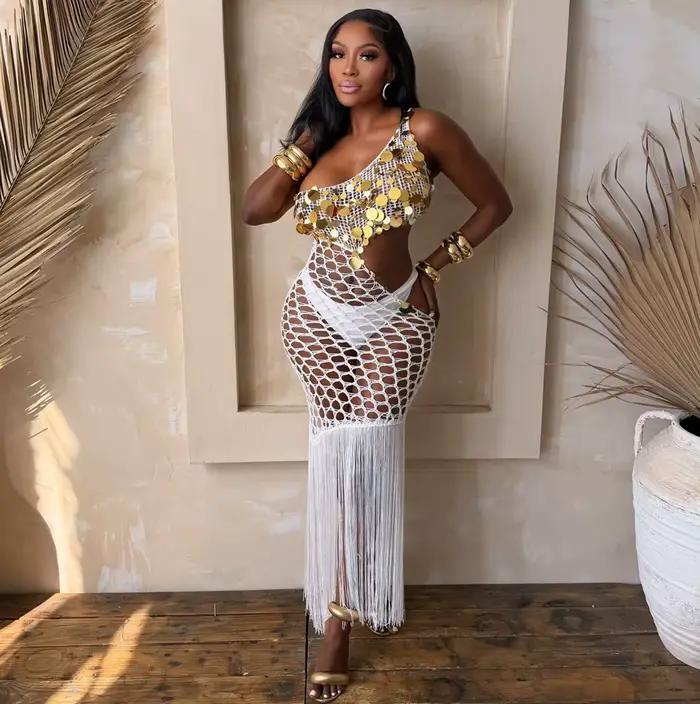Robe de plage sexy en crochet à découpes