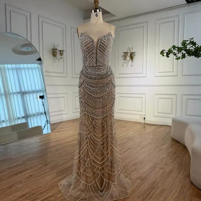 Serene Hill – robe de soirée personnalisée en perles argentées