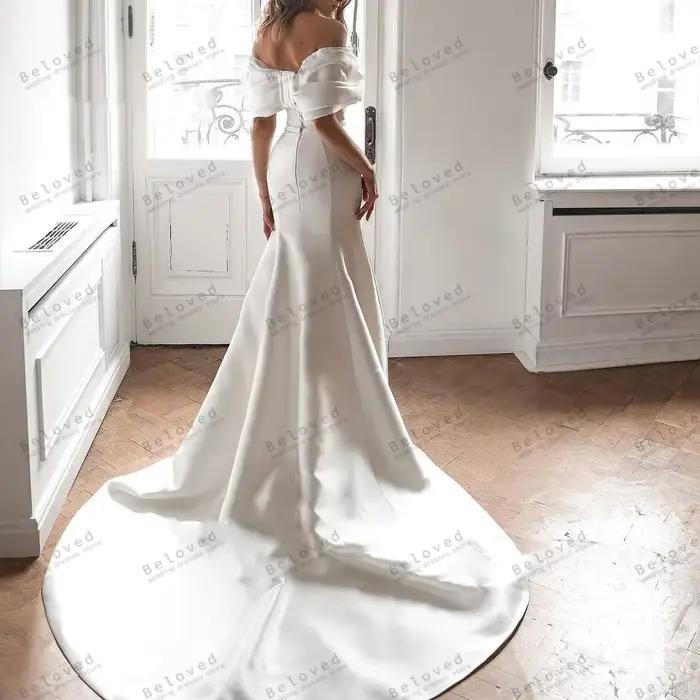 Robes de mariée en satin personnalisées