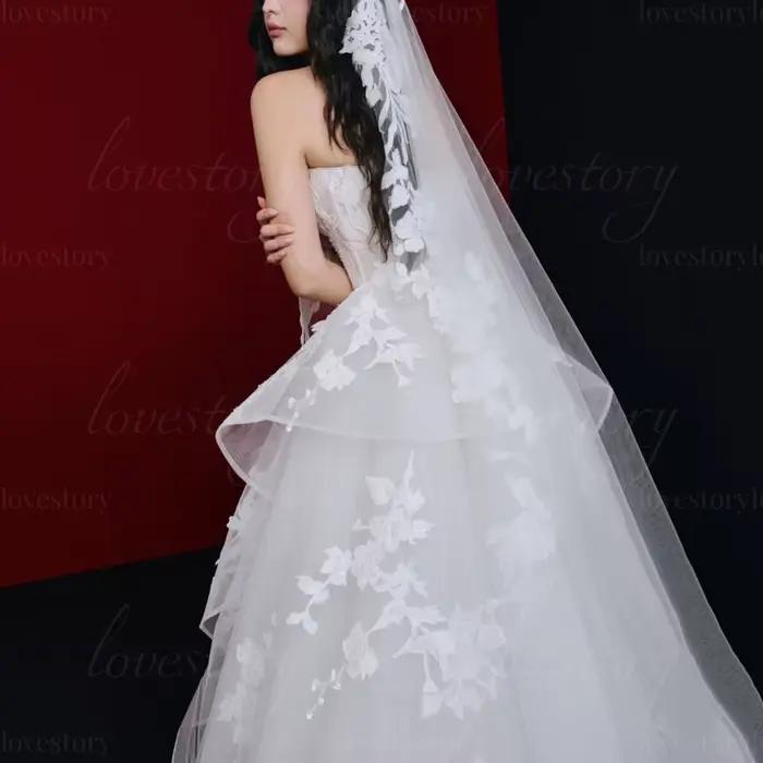 Robes de mariée personnalisées de style moderne