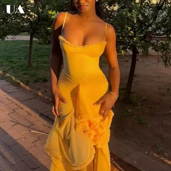 Robe midi asymétrique tendance à volants avec bretelles spaghetti