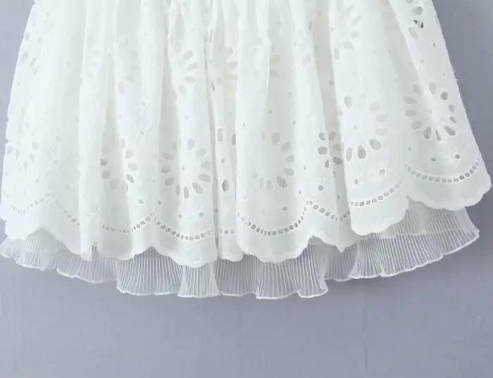 Robe trapèze brodée en dentelle blanche pour femmes