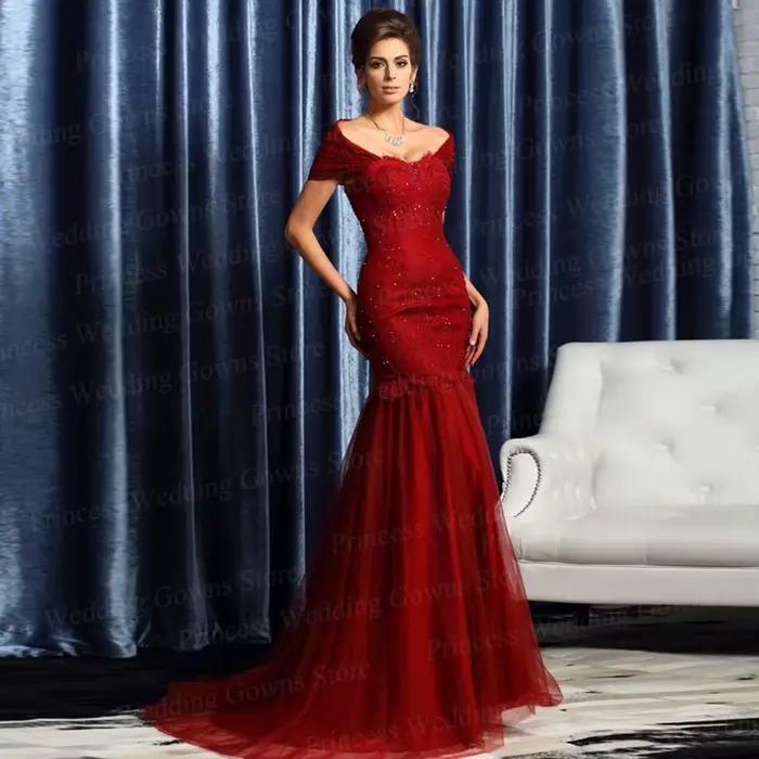 Robe élégante rouge personnalisée pour la mère de la mariée