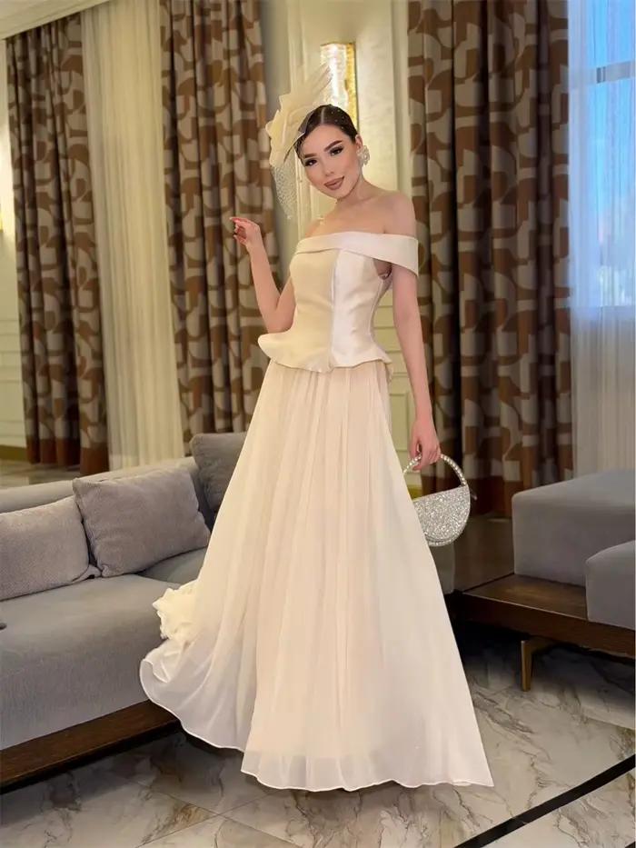 Robe de Soirée Longue en Mousseline de Soie Champagne Sur Mesure pour Occasions Spéciales