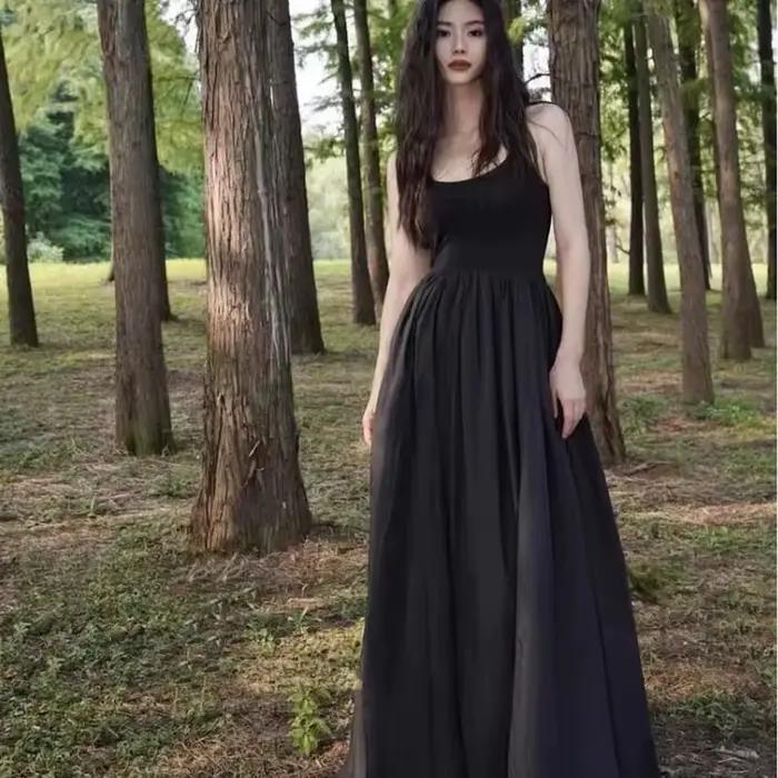 Robe longue noire sans bretelles pour femme