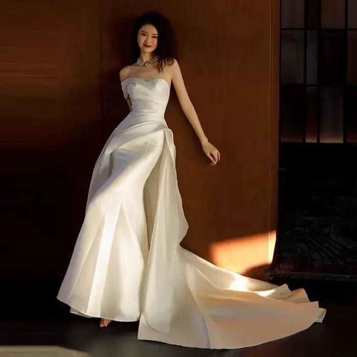 Robe de mariée légère française en Satin
