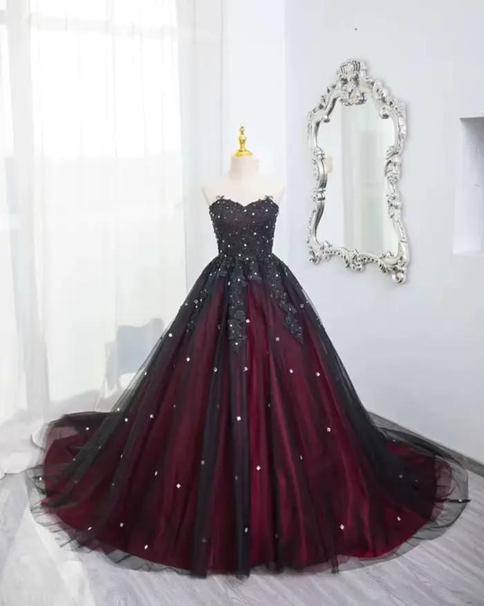 Robe de Quinceanera en polyester classique avec détails en dentelle et perles pour femmes, pour célébrer l'occasion spéciale de leur vie