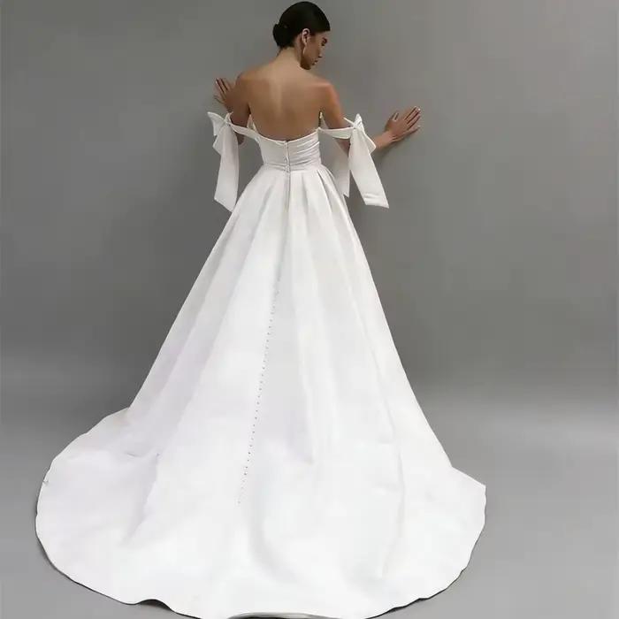 Robes de mariée personnalisées élégantes et simples en satin