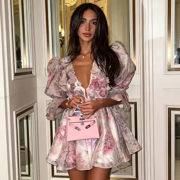 Robe Courte Chic à Col Plongeant Floral