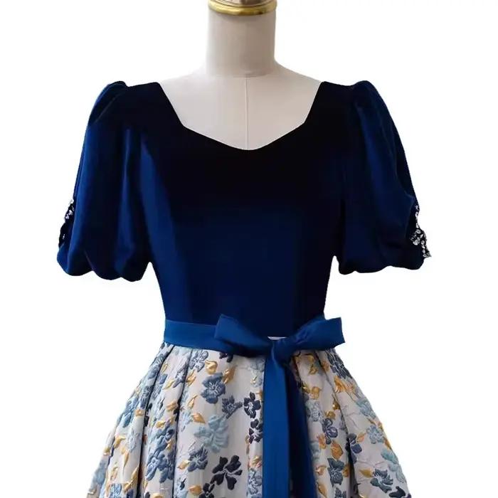 Robes de soirée longues à lacets dans le dos