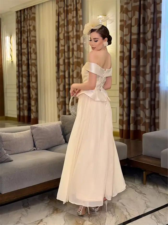 Robe de Soirée Longue en Mousseline de Soie Champagne Sur Mesure pour Occasions Spéciales