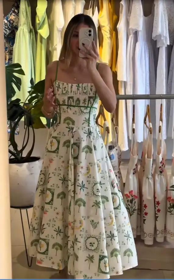 Robe imprimée florale chic plissée grande ample pour femme élégante et sexy sans manches coupe ajustée soirée club occasions spéciales