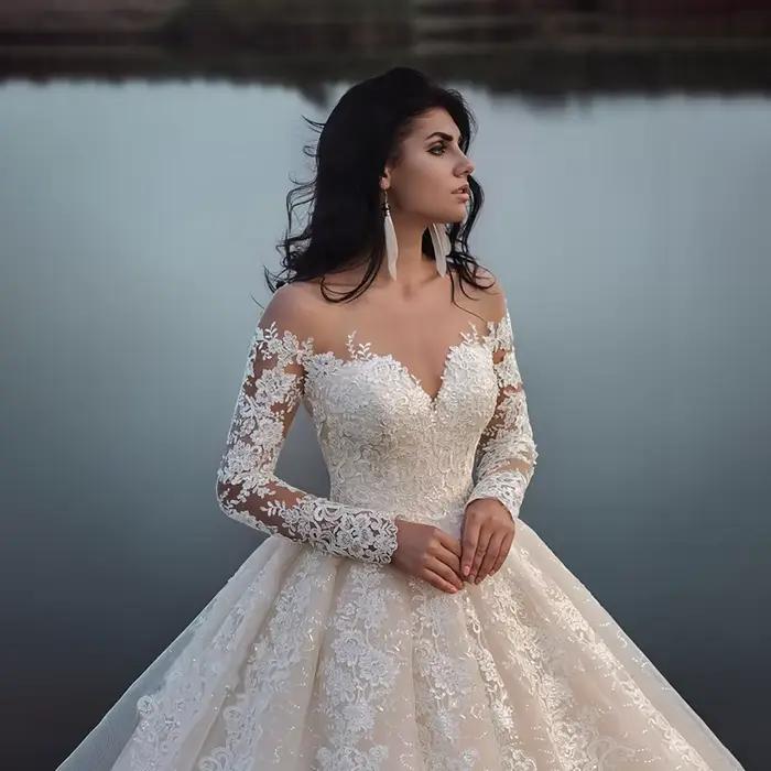 Robe de soirée, robes de mariée