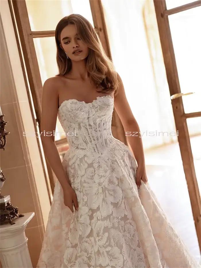 Robe de mariée de luxe en dentelle intégrale
