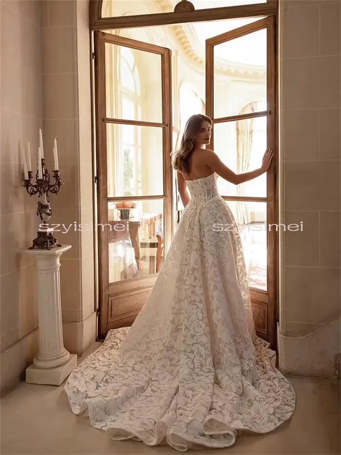 Robe de mariée de luxe en dentelle intégrale