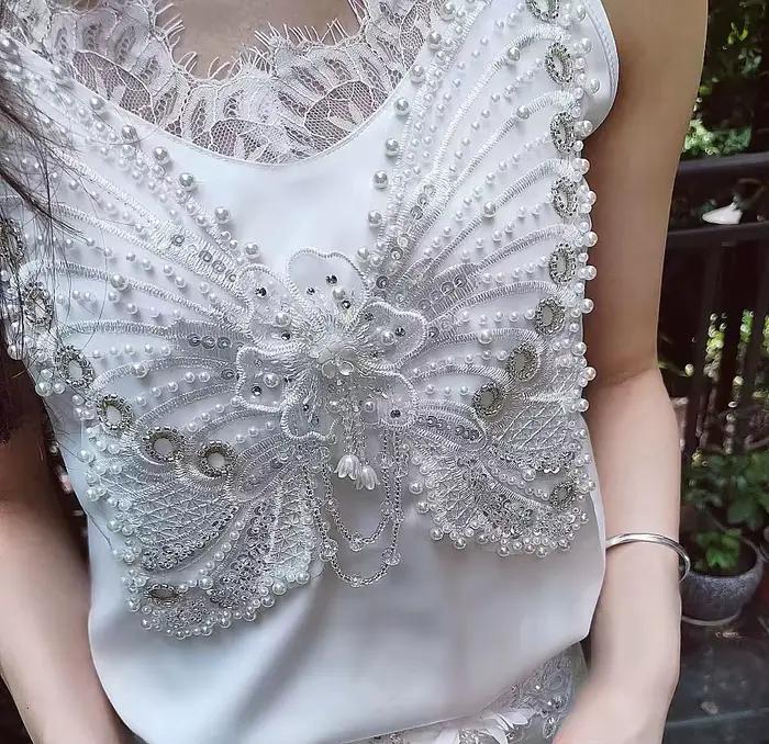 Camisole d'été 2025 de luxe ornée de perles