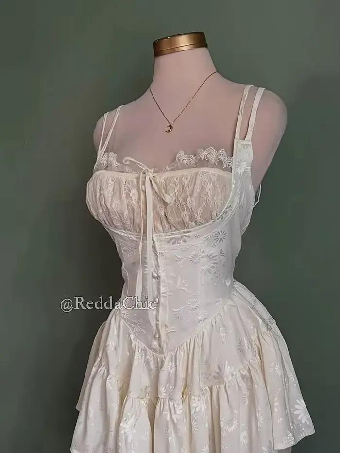 Robe d'été ReddaChic vintage en satin à motifs floraux