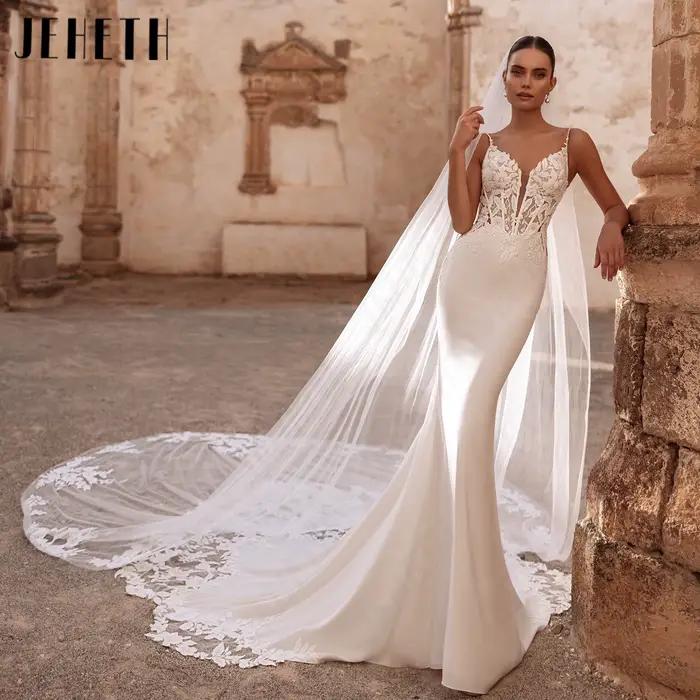 JEHETH Robe Mariée Satin Sirène Col V Bretelles Fines Appliques Dentelle Florale 3D Dos Illusion V Boutons Perle Traîne Chapelle Shooting Église Pierre Ancienne Extérieur Élégante Sur Mesure