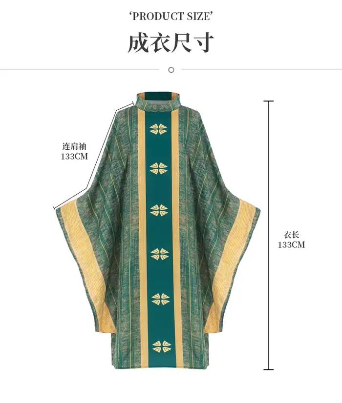 Robe médiévale avec revers et manches longues