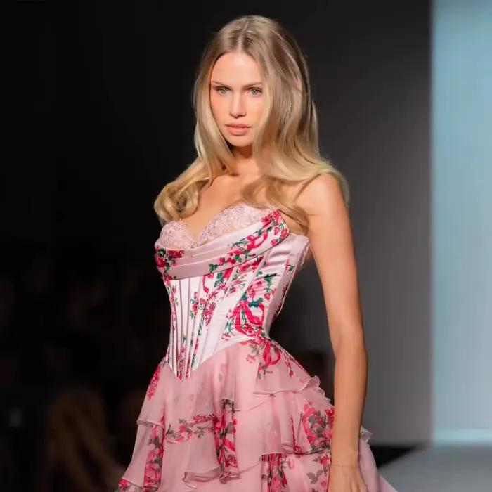 Robes de bal florales à volants pour femmes 2026