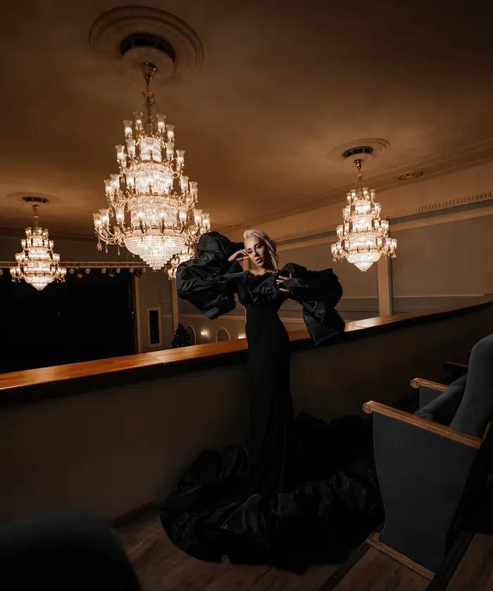 Robe de soirée sirène chic noire à épaules dénudées