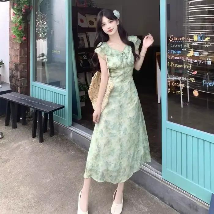 Robe longue sans manches à imprimé floral vert français