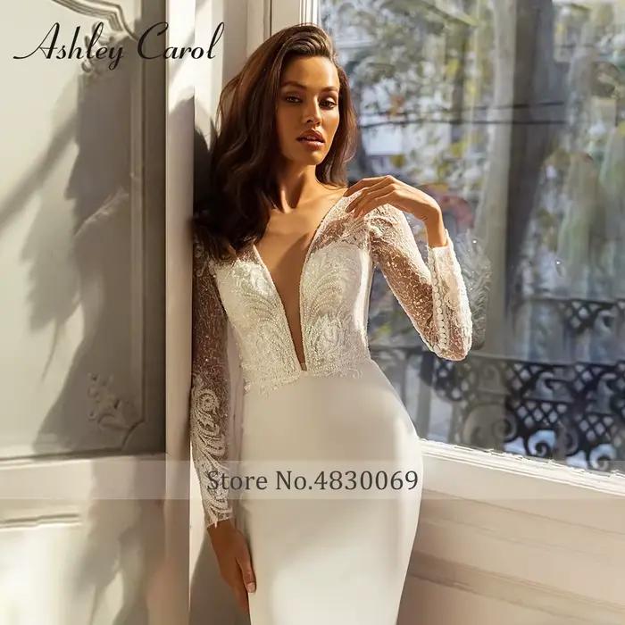 Ashley Carol robe De mariée sirène délicate perlée paillettes col en v